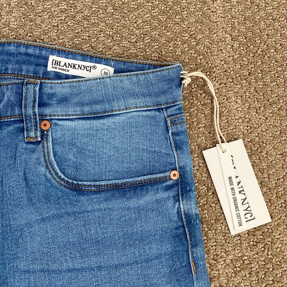 **NWT BLANKNYC Varick Kick Flare Denim Jeans - Size 30 - Picture 3 of 7